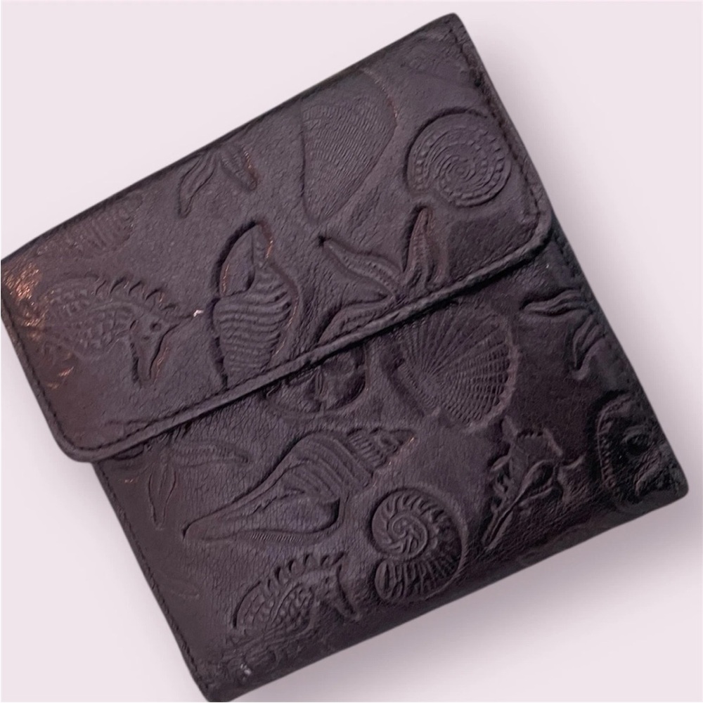 Vintage Chic Black Embossed Women's Wallet